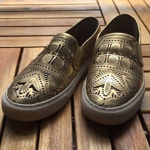 TORY BURCH Slip-ons